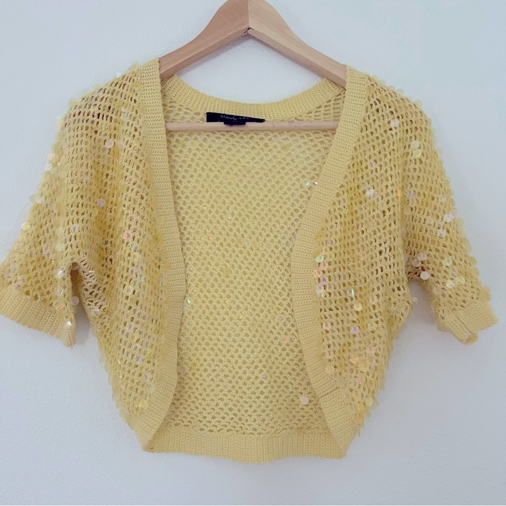 Wendy Hil NWOT sequin knit shrug